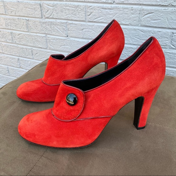 Marc By Marc Jacobs Shoes - MARC JACOBS Red Suede Shoes w/ Black Button
